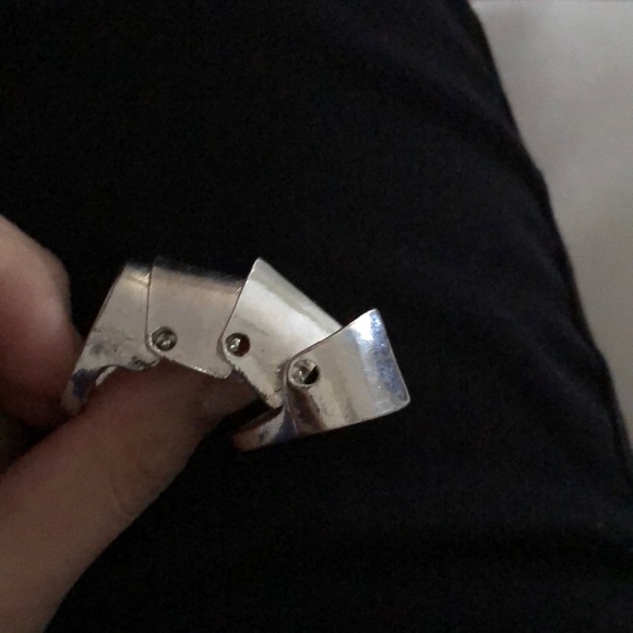 Knuckle ring - Picture 3 of 4